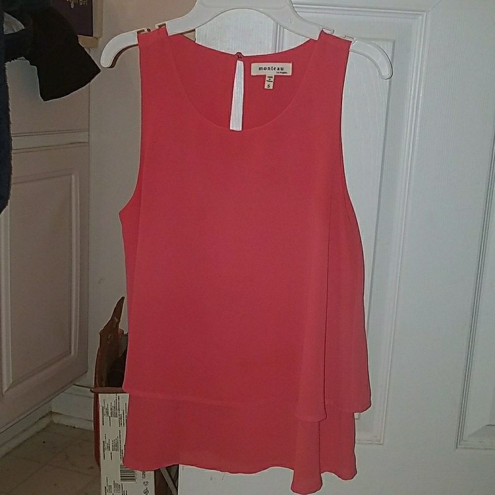 Cute hot pink blouse!
